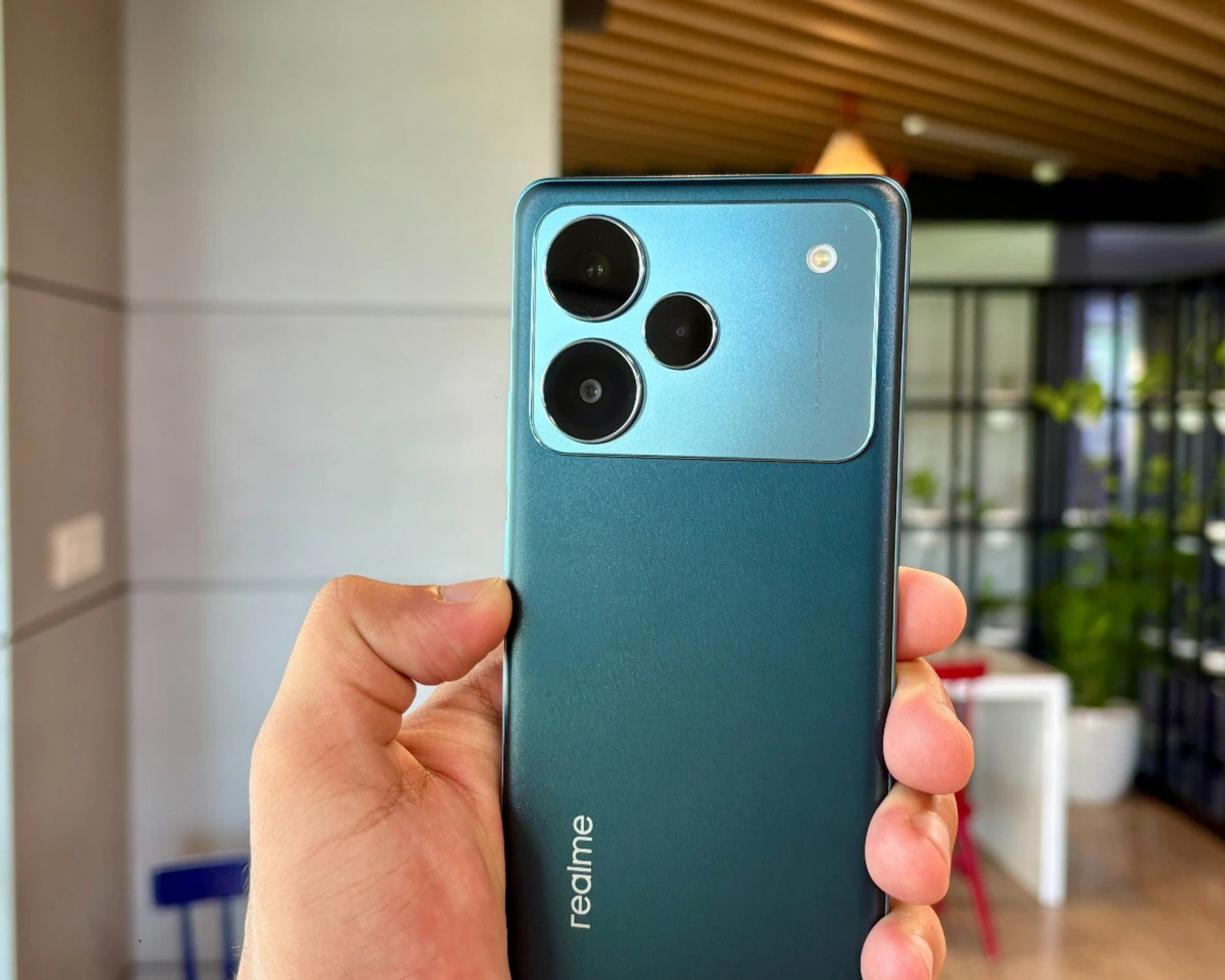 Realme P4X